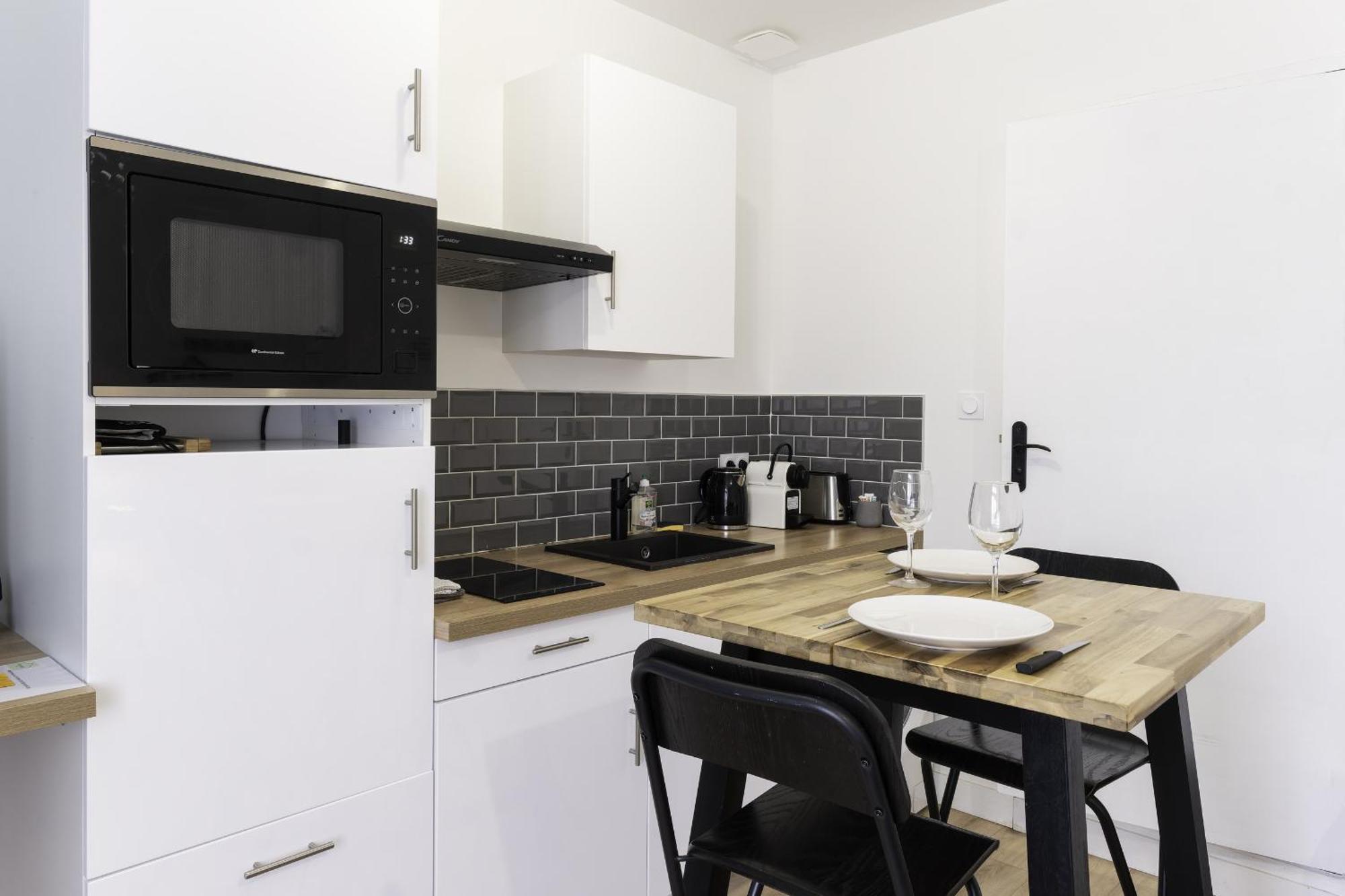 Segre Centre ✰ Studio ✰ 24M² ✰ Cuisne ✰ Wifi ✰ Tout Neuf! Экстерьер фото